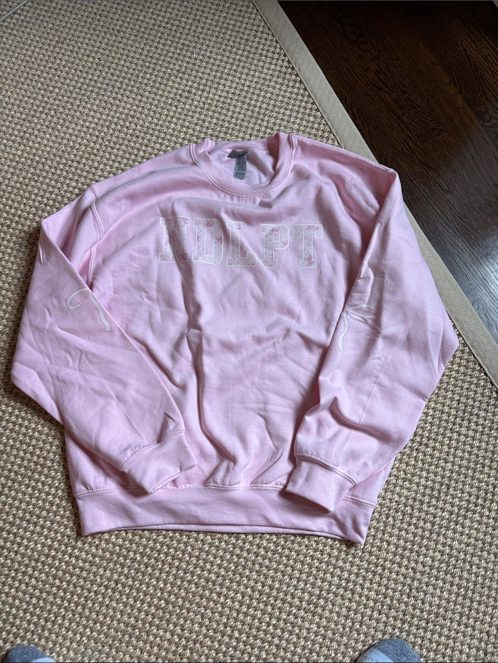 Pink needlepoint sweatshirt Sweatshirt brand new